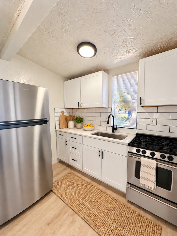 614 E 600 S #2 - Photo 4 of 16