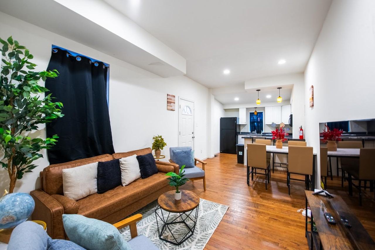 Spacious and Convenient Philadelphia Home - Photo 2 of 26