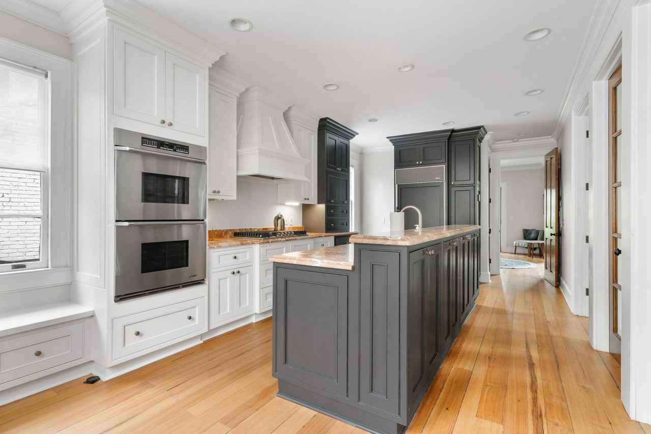 88 S Battery St - Photo 7 of 44