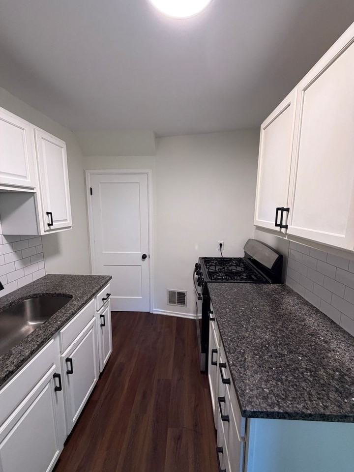 2561 Medary Ave - Photo 6 of 16