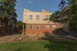 featured image of 811 20th St