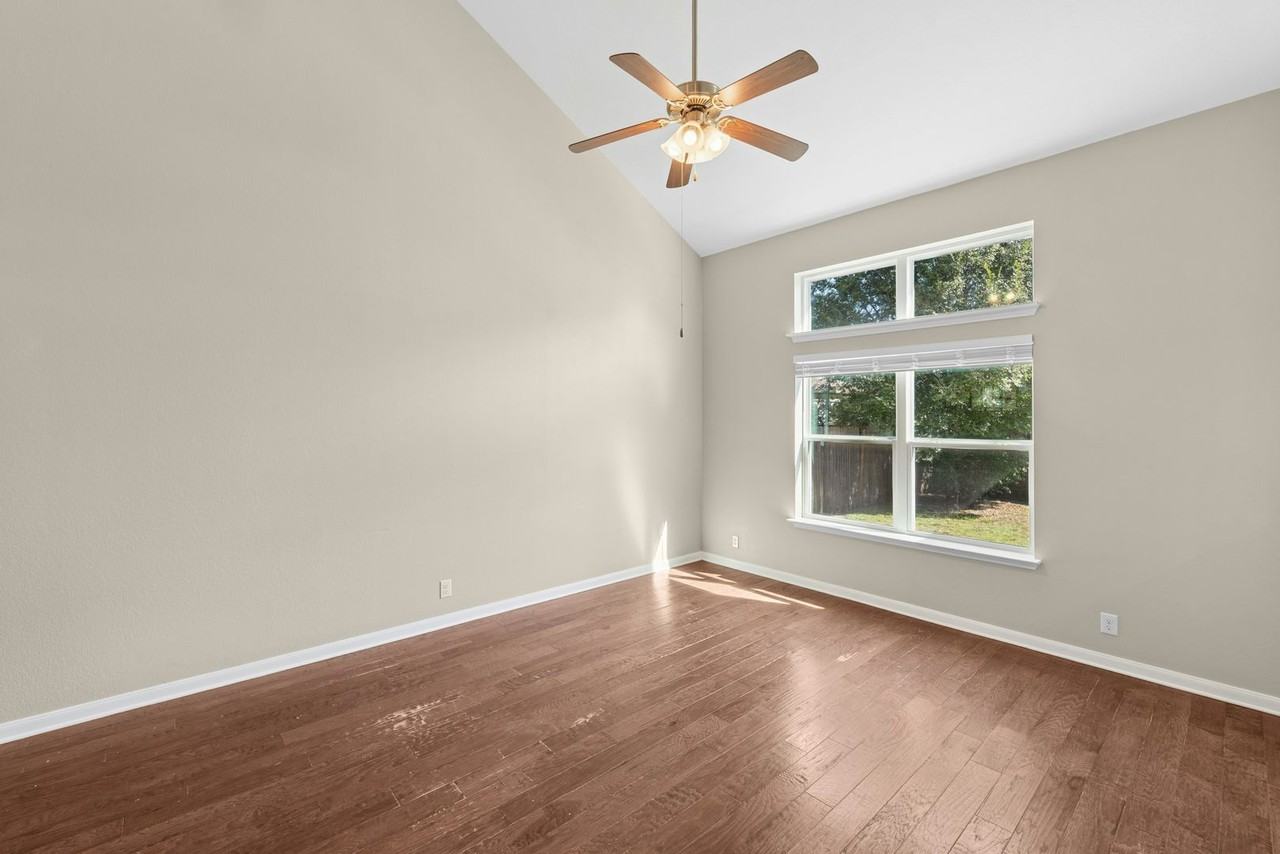 8513 Wood Stork Dr - Photo 6 of 27