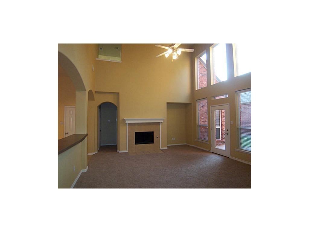 10095 Planters Row Dr - Photo 2 of 15