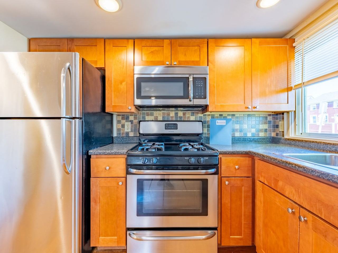 155 North St - Photo 5 of 11