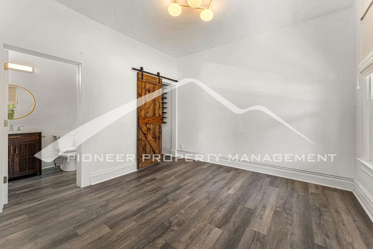 3713 N Franklin St - Photo 7 of 12