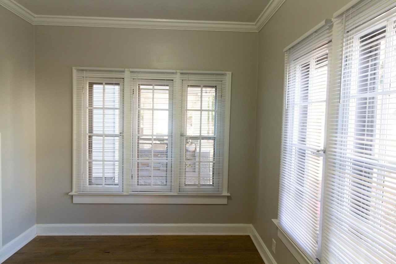 1608 S Center St - Photo 5 of 26