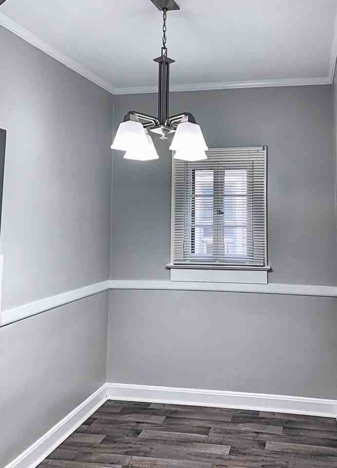 1608 S Center St - Photo 7 of 26