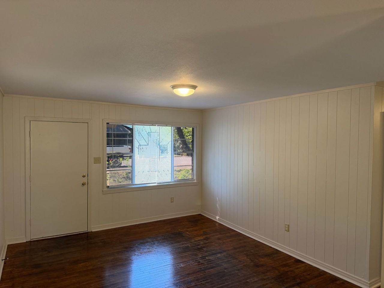 2016 Scott St - Photo 3 of 10