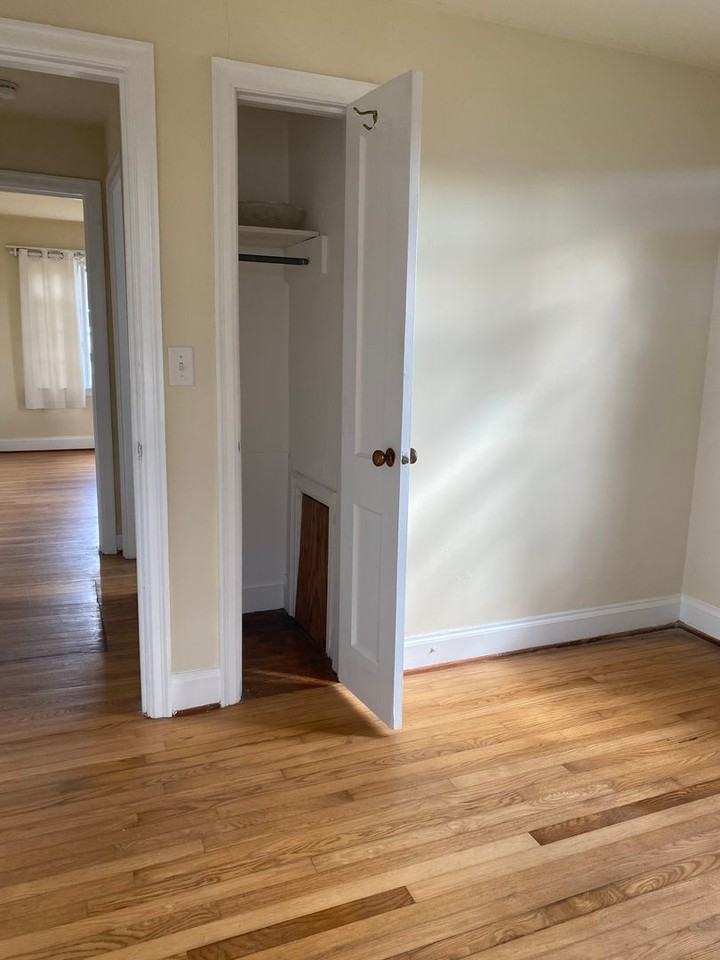 1706 Grayland St - Photo 4 of 13
