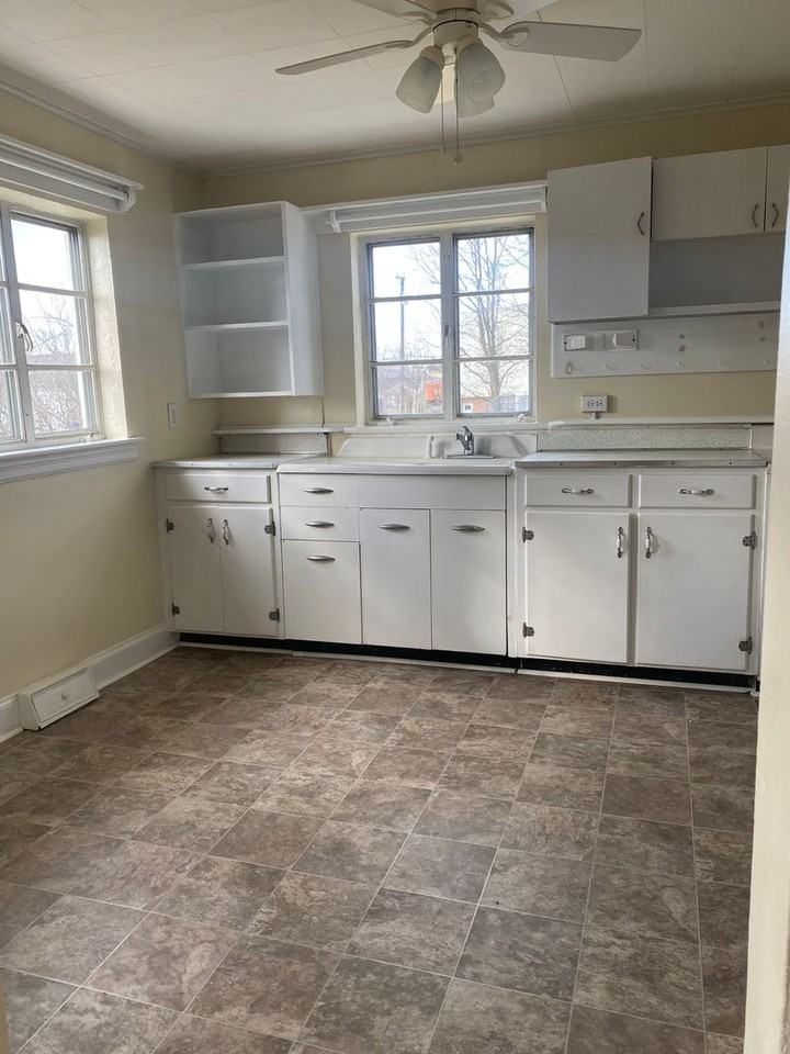 1706 Grayland St - Photo 6 of 13