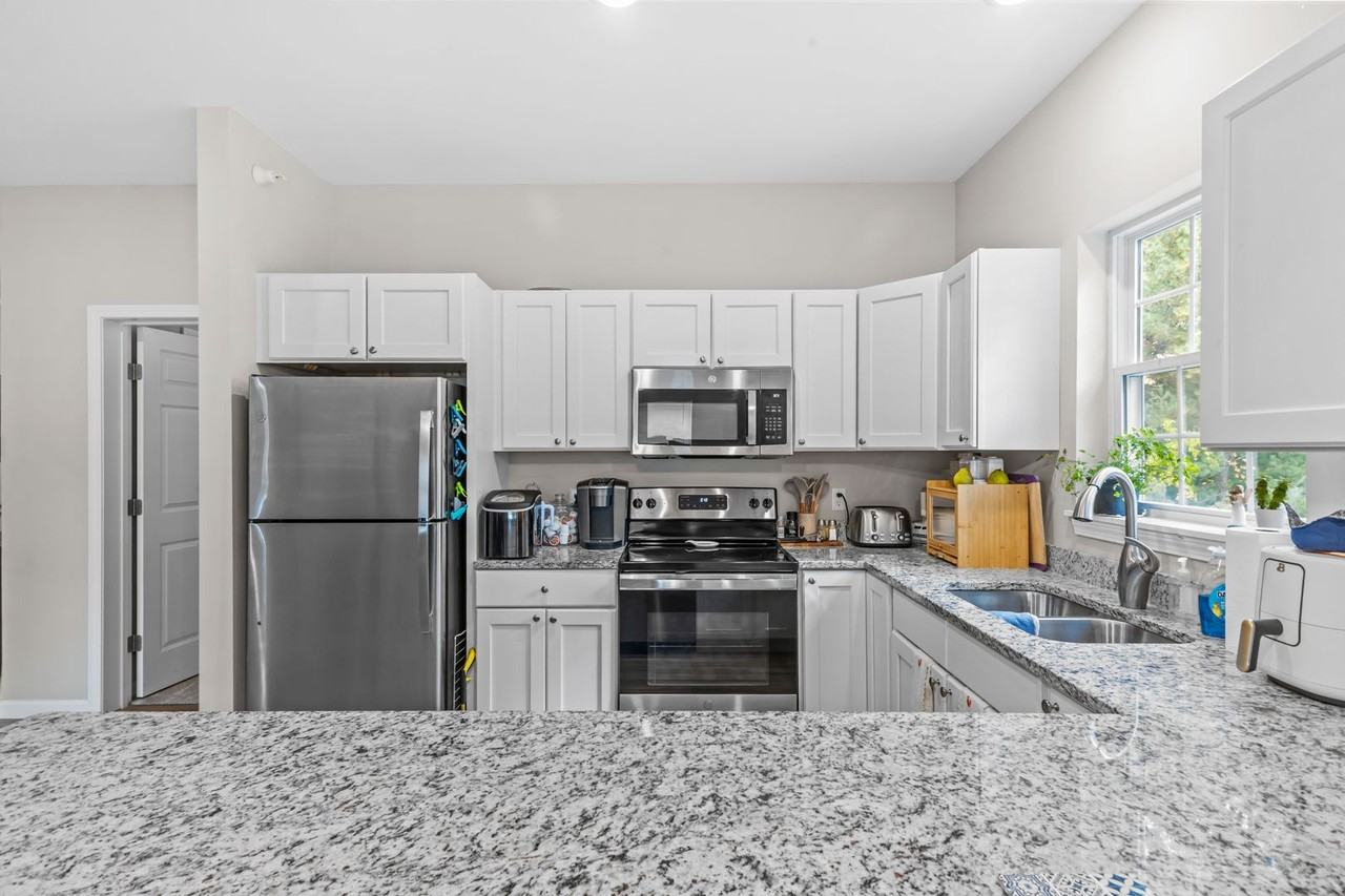 Pinecrest II - Photo 5 of 29