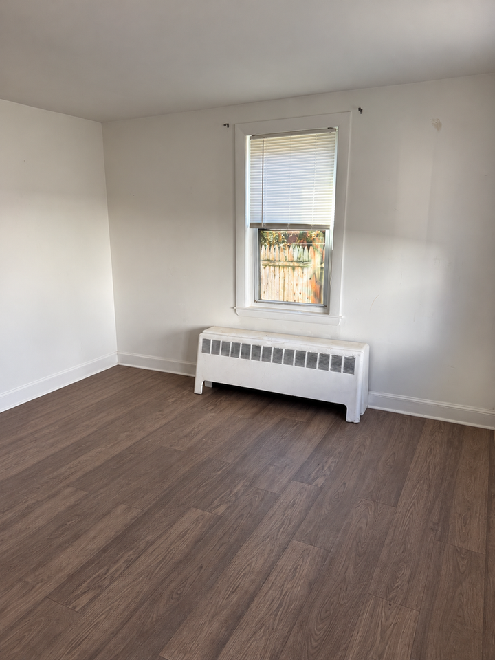 25 Davis St - Photo 5 of 15