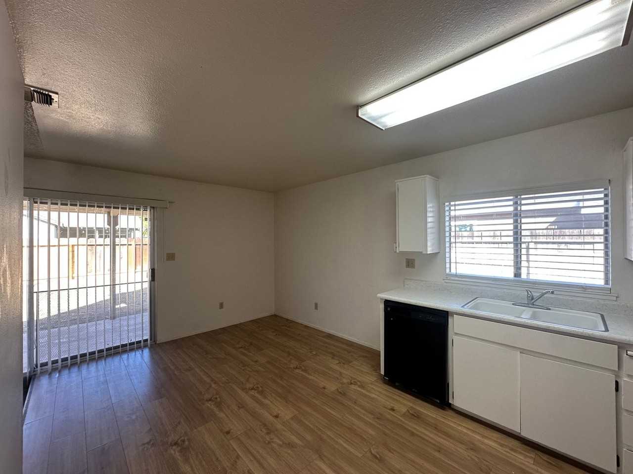 2521 Casita Dr - Photo 6 of 18