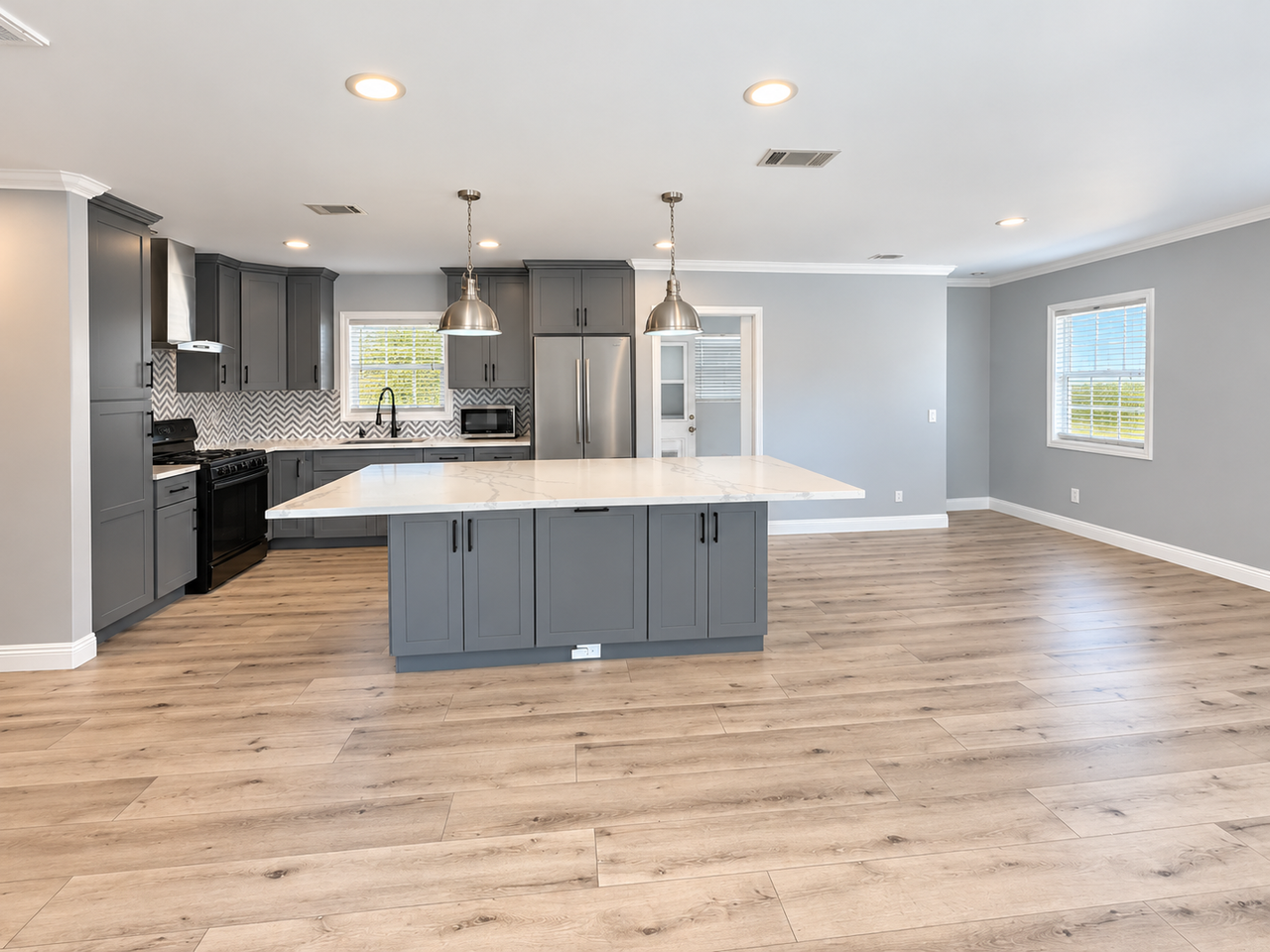 943 Washington Ave - Photo 3 of 21