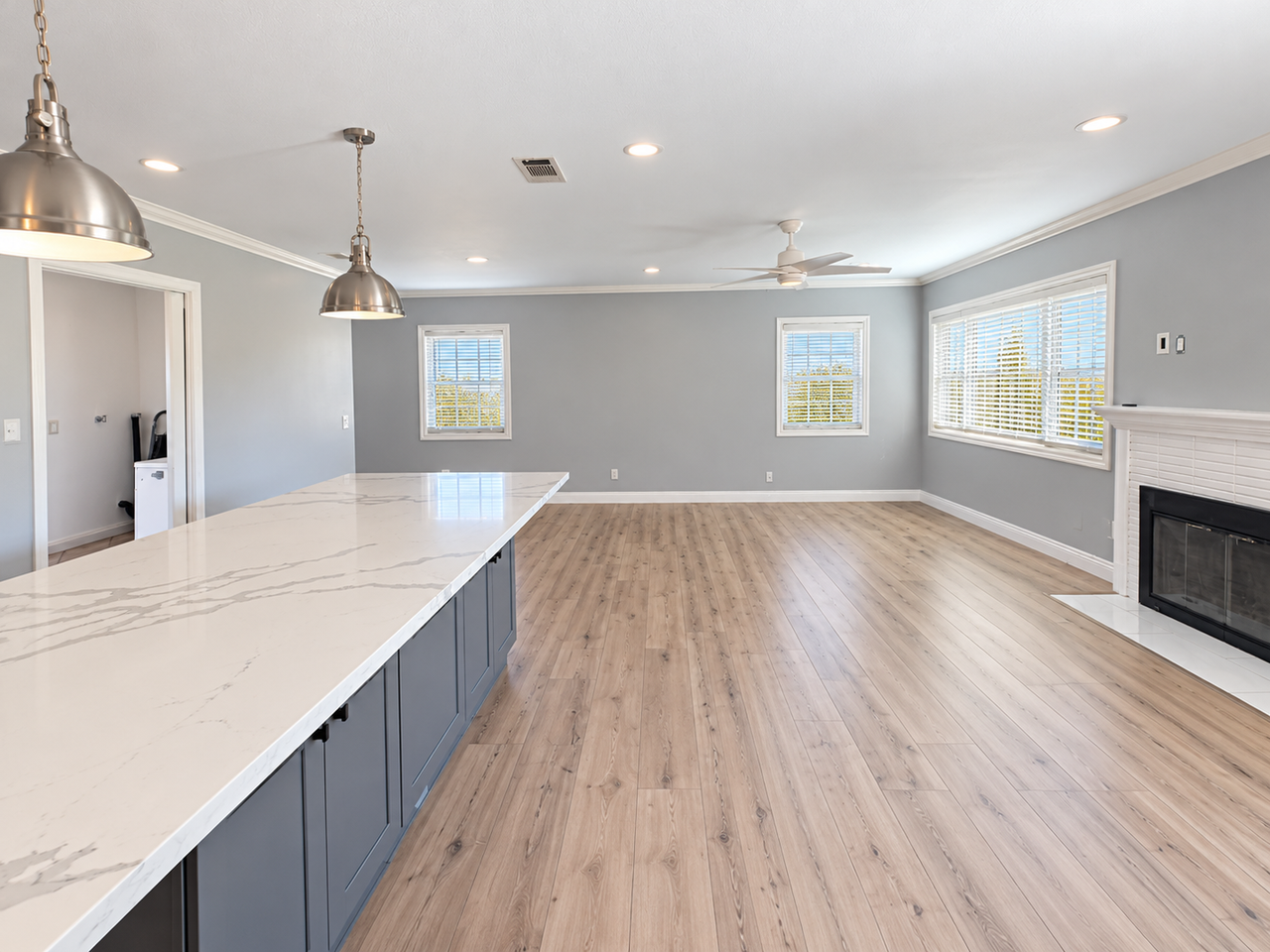 943 Washington Ave - Photo 7 of 21