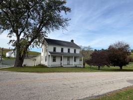 featured image of 404 W Springfield Rd
