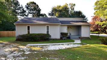 featured image of 1437 Crabapple Ln