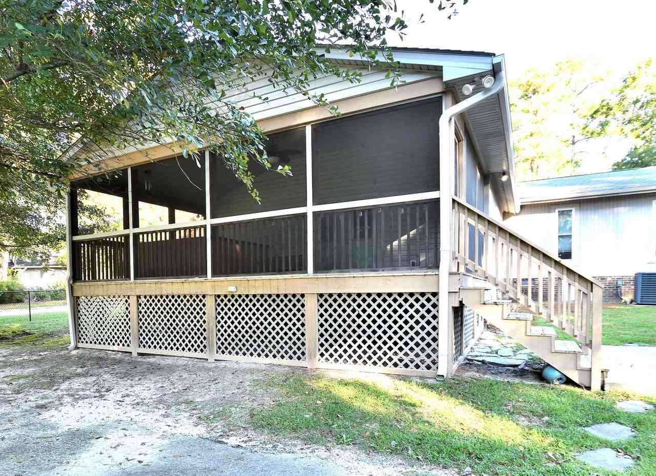 1437 Crabapple Ln - Photo 2 of 22