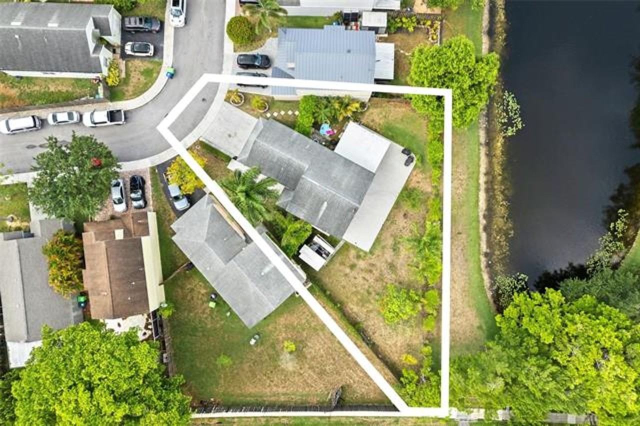 133 Sw 159th Way #133 - Photo 4 of 32