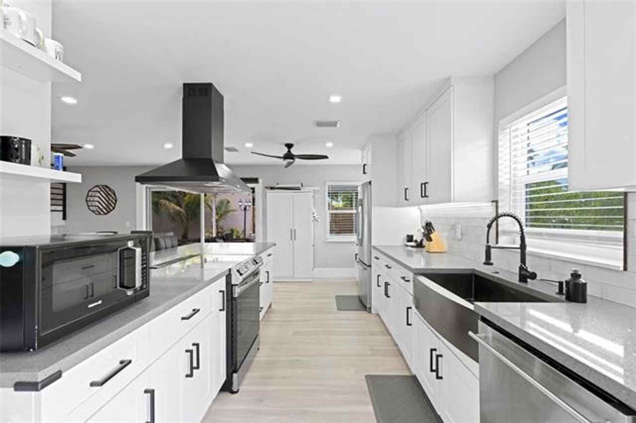 133 Sw 159th Way #133 - Photo 6 of 32