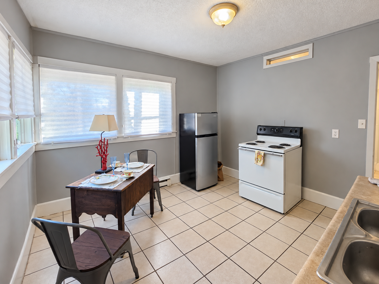 311B Marstellar St - Photo 7 of 12