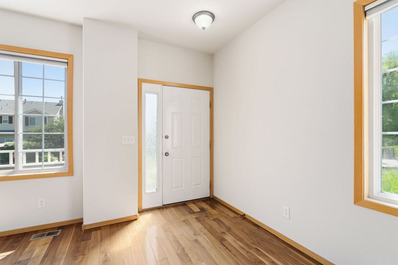 408 Strasburg Dr #B15 - Photo 7 of 50