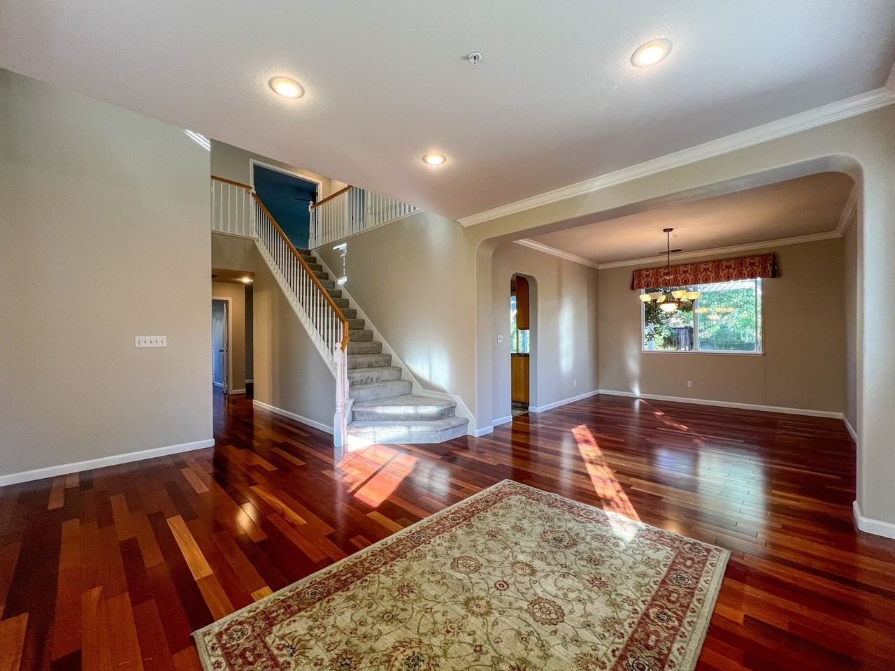 1416 Gordon Dr - Photo 3 of 37