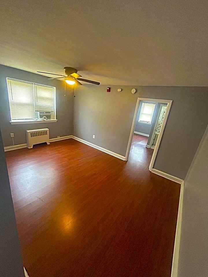 Thouron Apartments - Photo 2 of 17