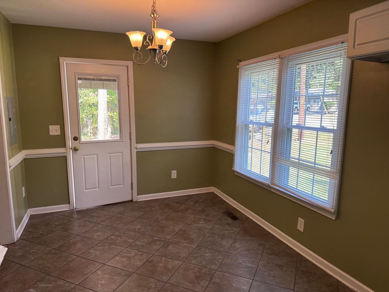 1460 Cedar Grove Rd - Photo 6 of 19