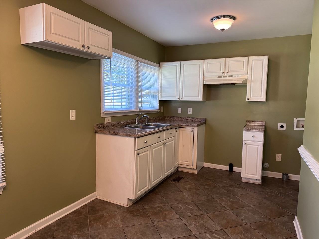 1460 Cedar Grove Rd - Photo 7 of 19