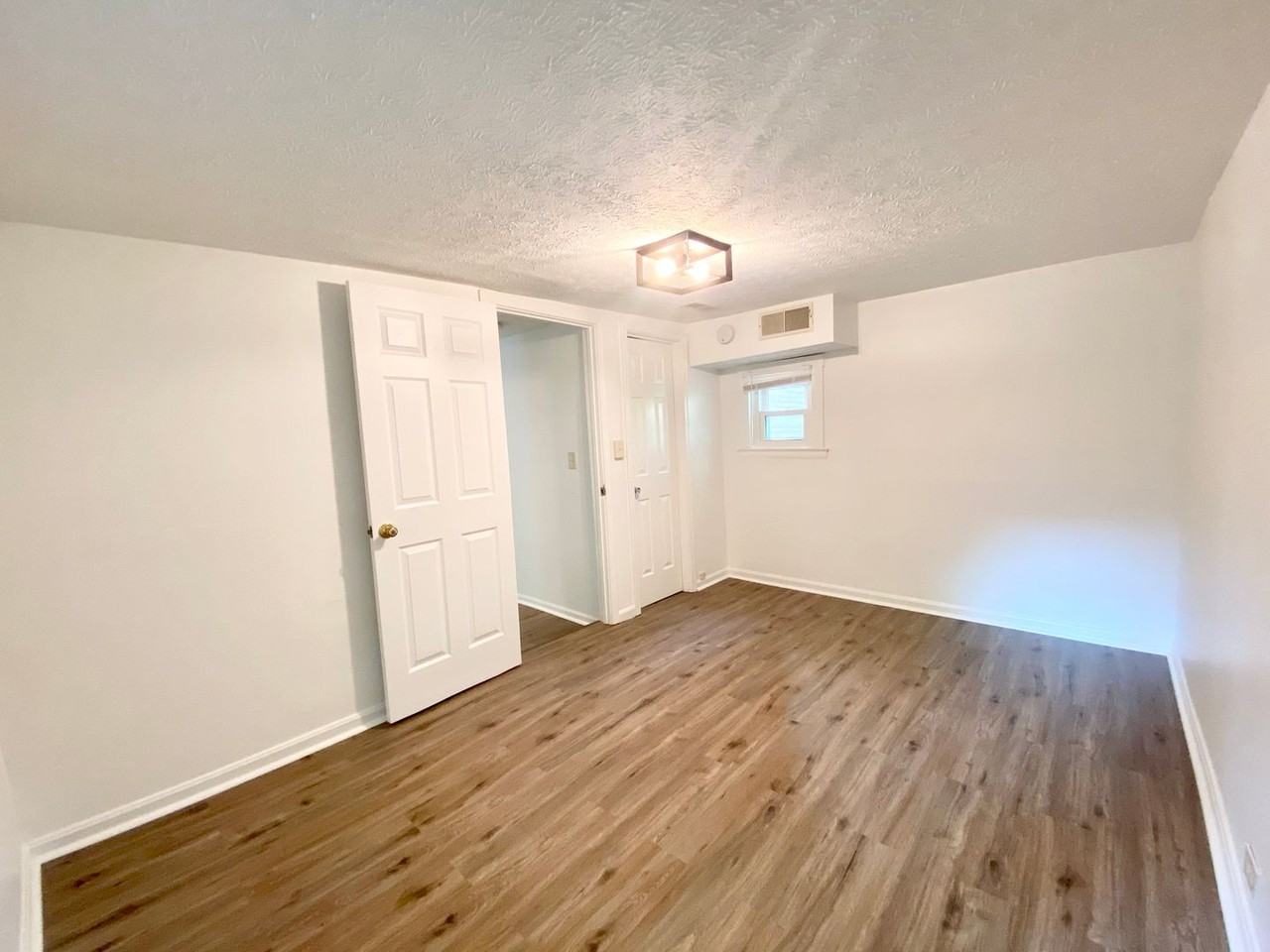 306 Warner St - Photo 6 of 23