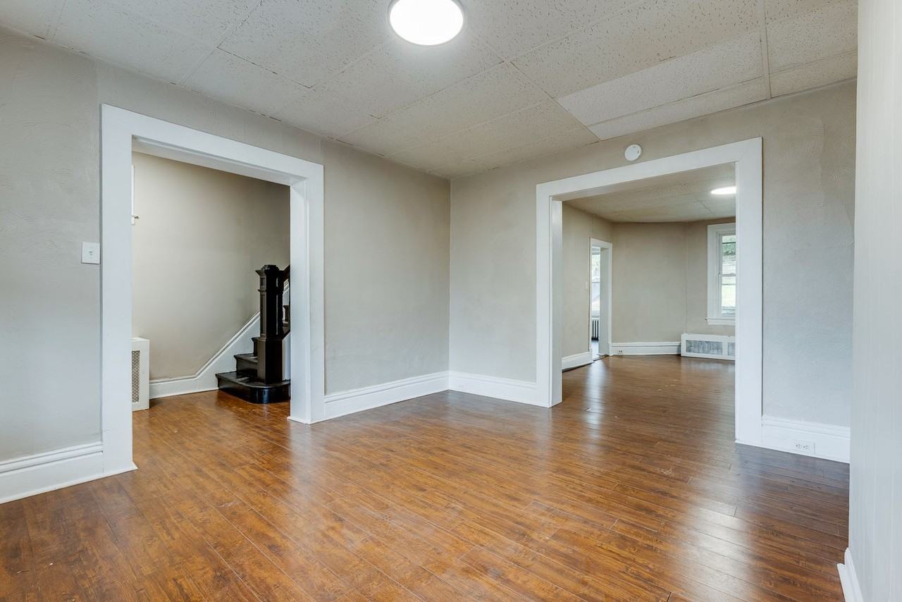 415 Edgemont St - Photo 5 of 45