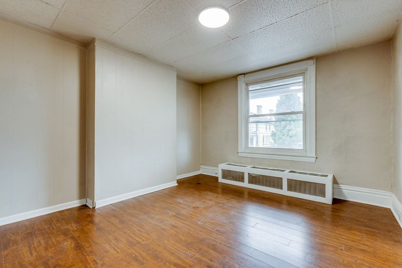415 Edgemont St - Photo 7 of 45