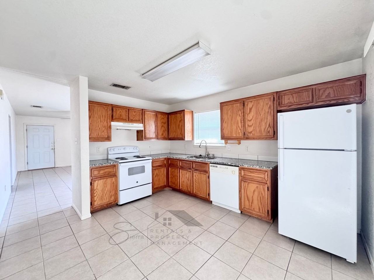 408 Deloris Dr - Photo 2 of 8