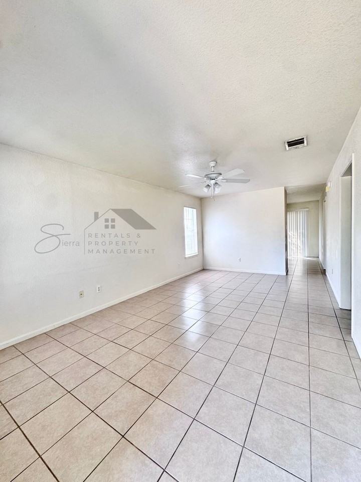 408 Deloris Dr - Photo 4 of 8