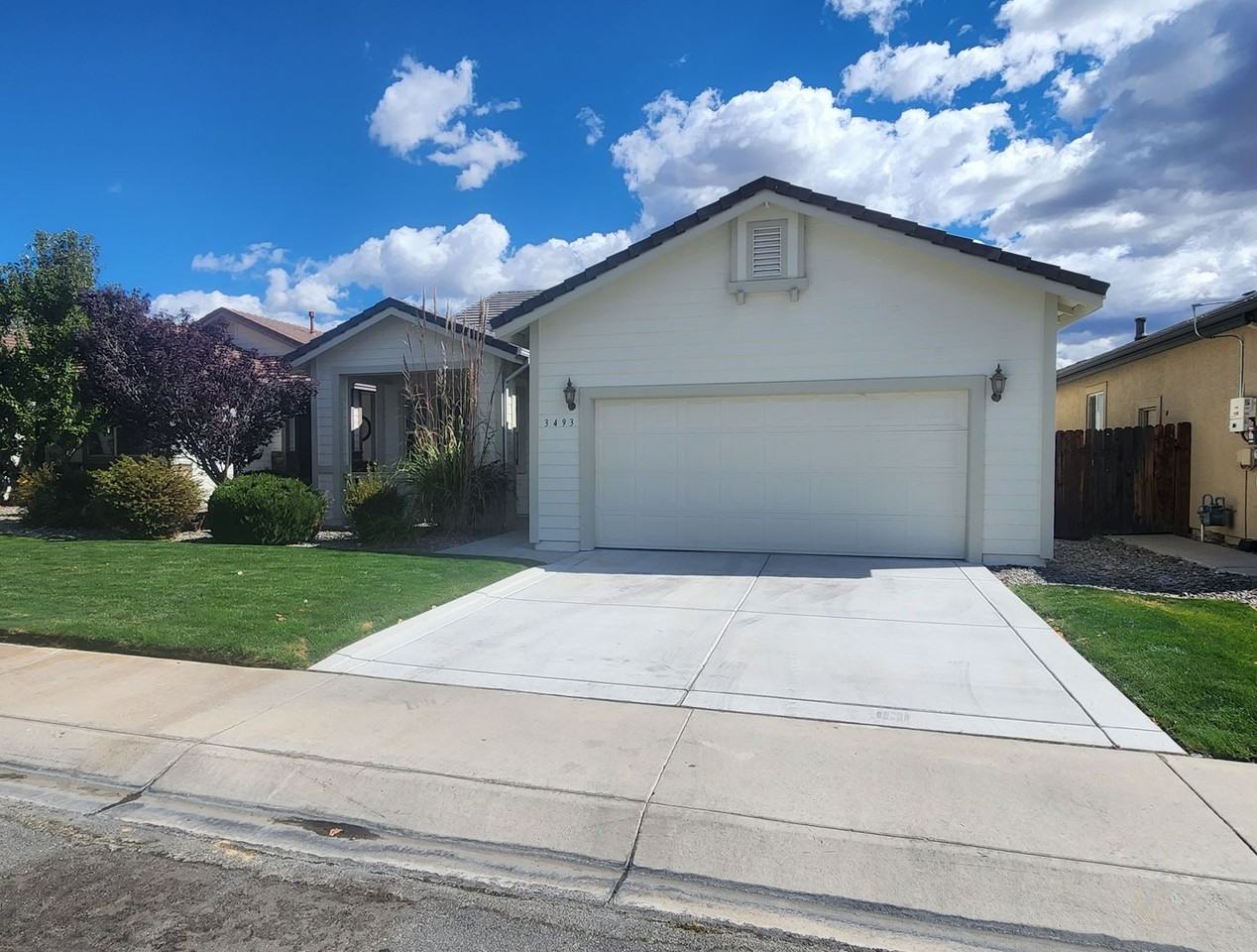 3493 Long Dr - Photo 2 of 24