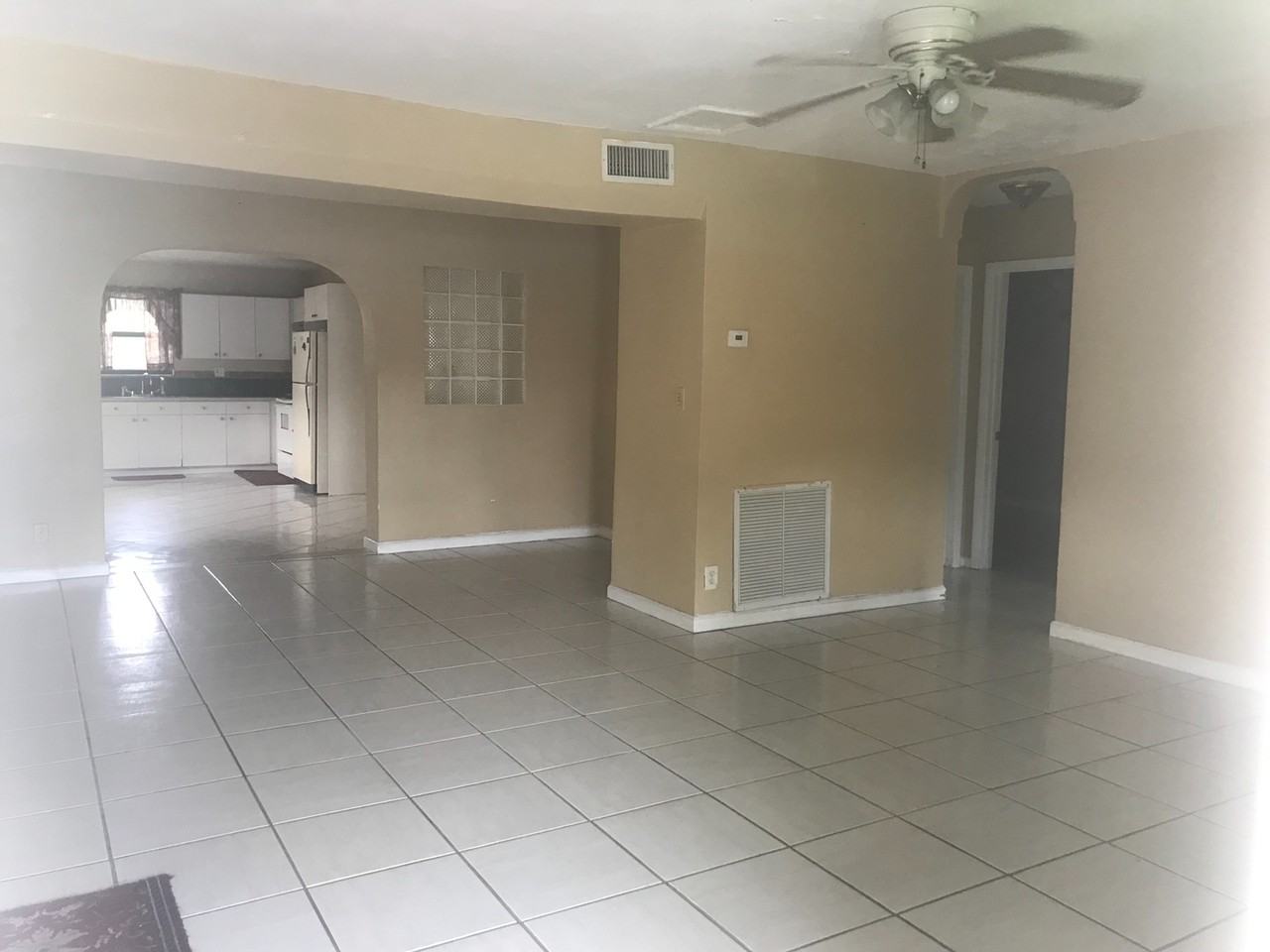 1419 Nw 11th St - Photo 2 of 14