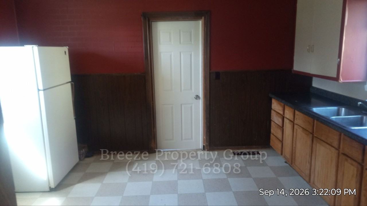1250 Prouty Ave - Photo 4 of 7