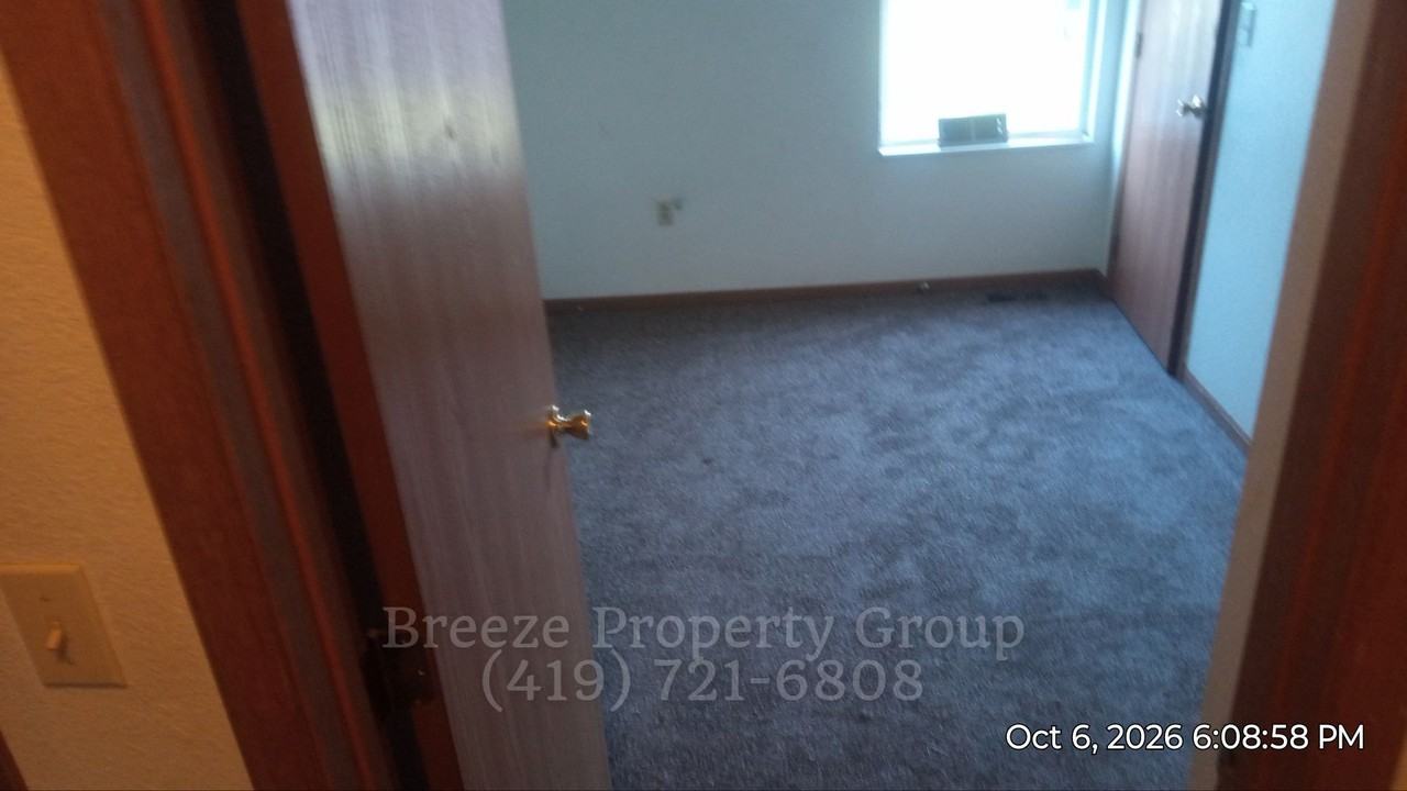 1327 N Michigan St - Photo 7 of 9