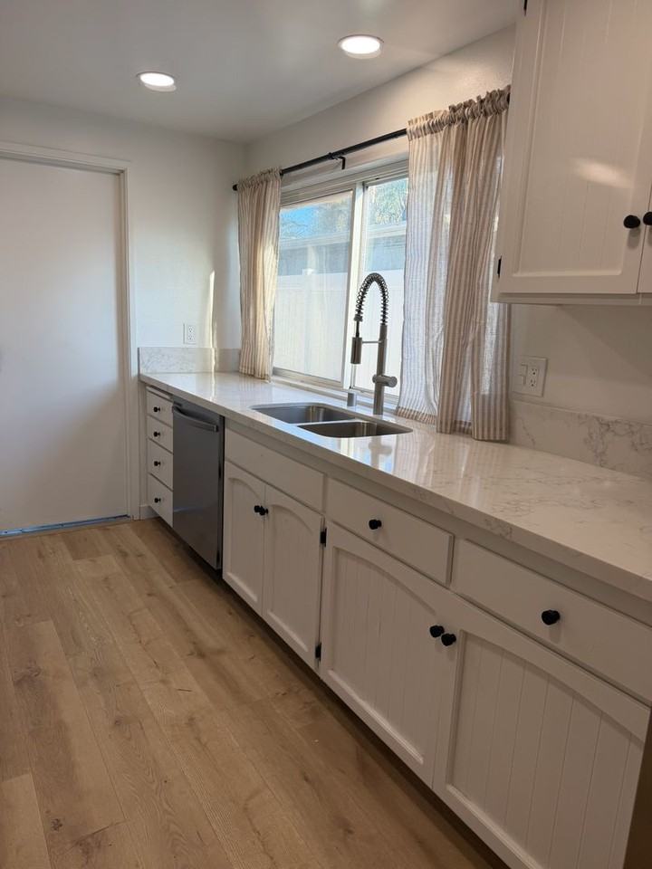 1422 Ocala Ct - Photo 6 of 21