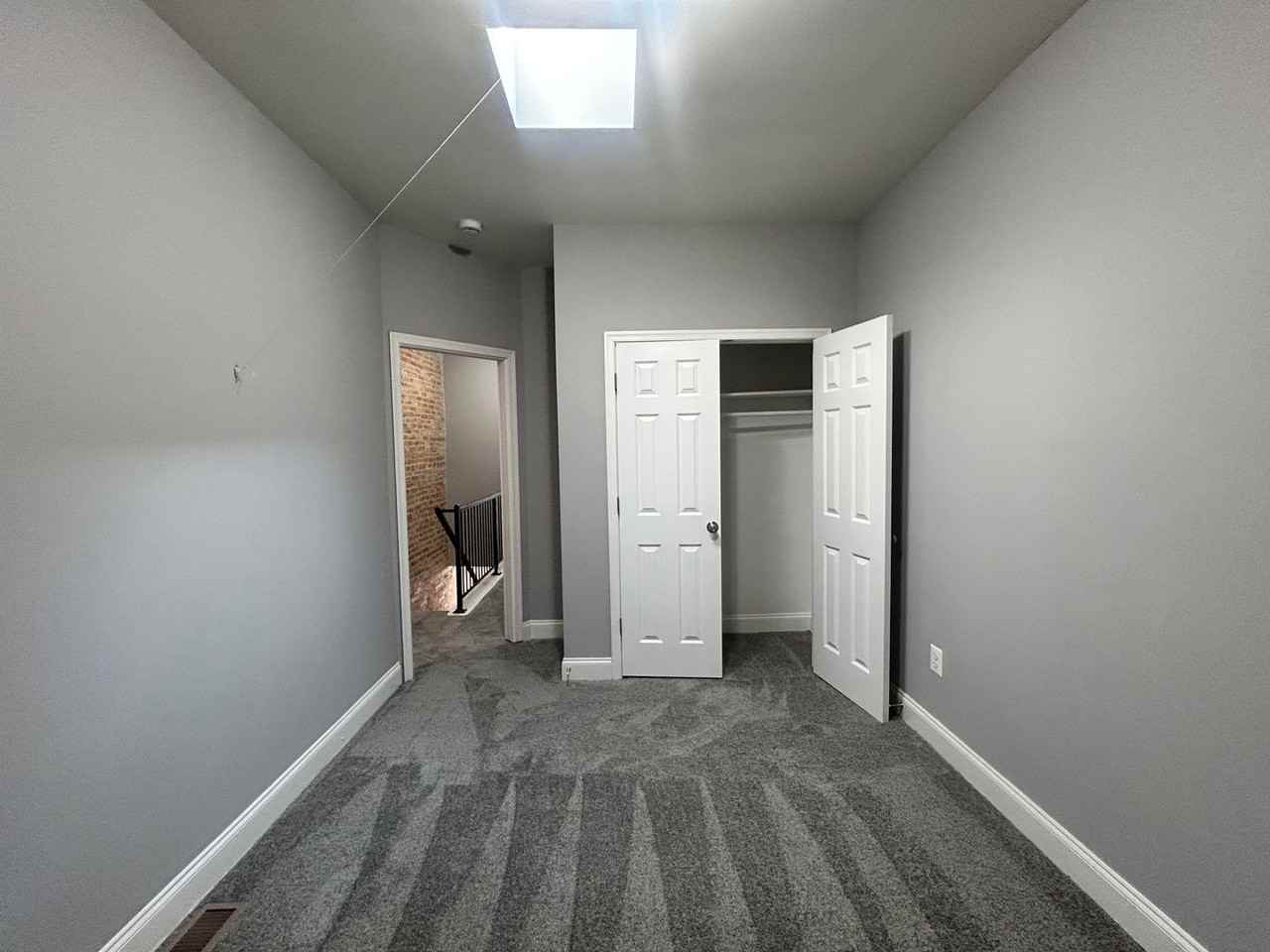 126 N East Ave - Photo 6 of 11