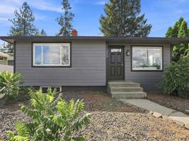 featured image of 1323 W Francis Ave