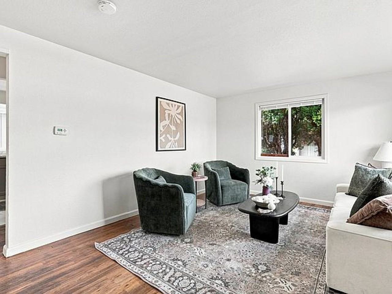 1323 W Francis Ave - Photo 5 of 35
