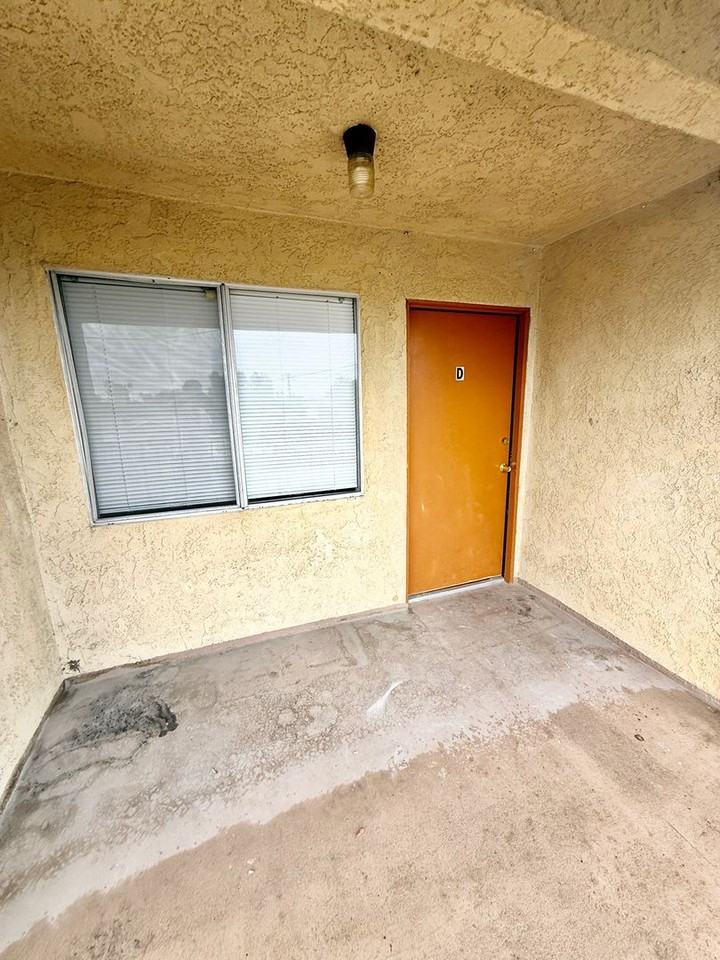 814 S Sheridan St - Photo 2 of 14