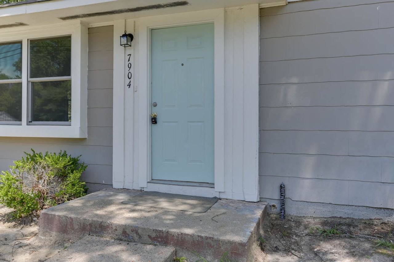 7904 Wickham Ave - Photo 5 of 30
