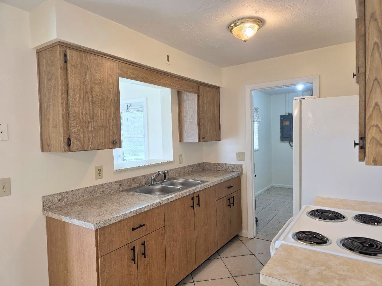3 Scully Ct - Photo 6 of 21