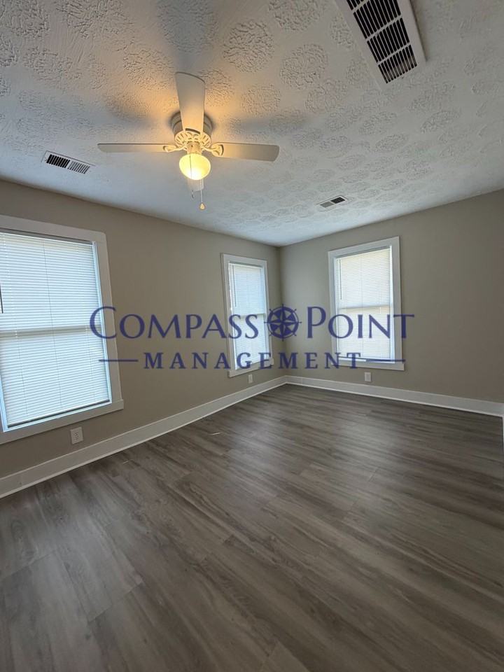 624 Chestnut St - Photo 6 of 14