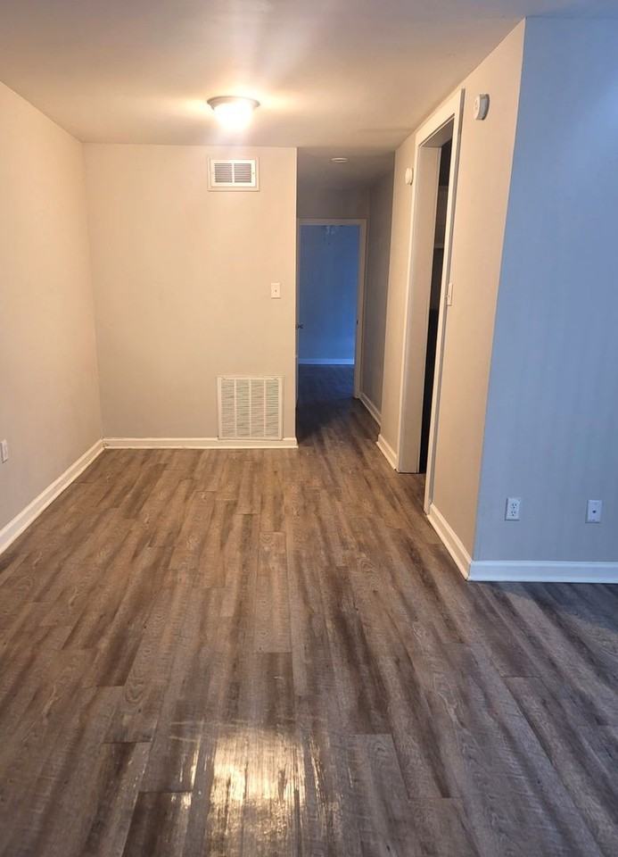 100 Mcarthur St #17 - Photo 3 of 6