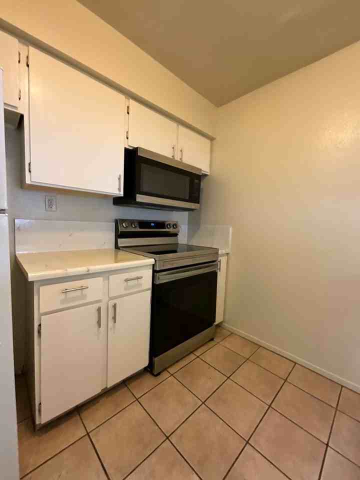 1509 Willow Ave #101 - Photo 2 of 13