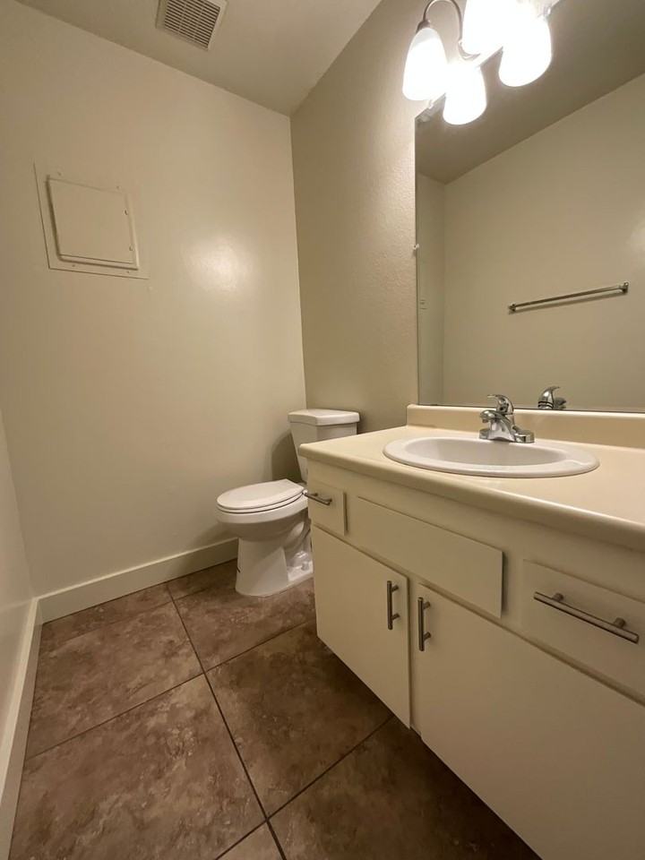 1509 Willow Ave #101 - Photo 7 of 13